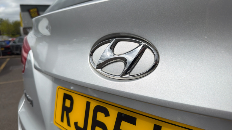 Hyundai ix35 1.7 CRDi Blue Drive S 5dr 2WD Diesel Estate